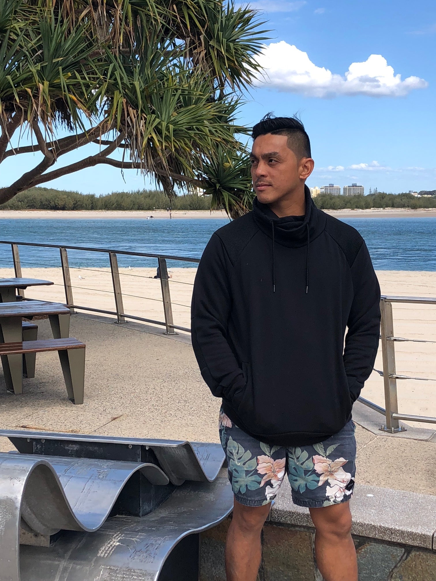 Midnight 34 - DC's (Tuesday sunrise) 26Sep23