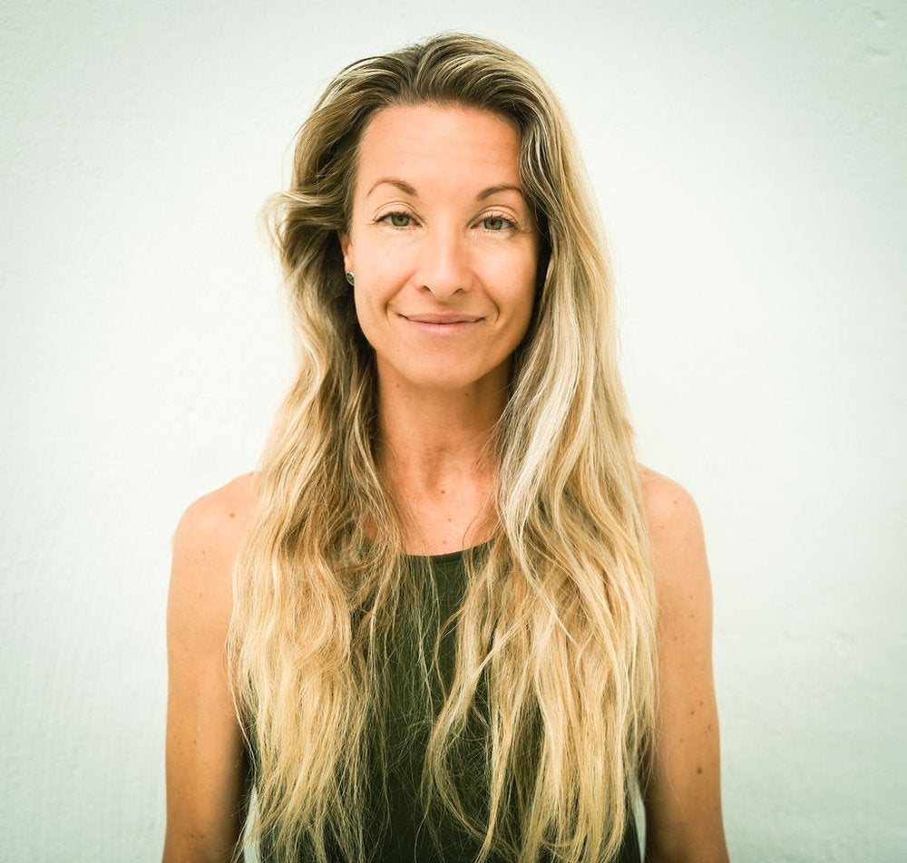 S04E15 - Tanya Cory (Yoga & Wellness coach) Pt1